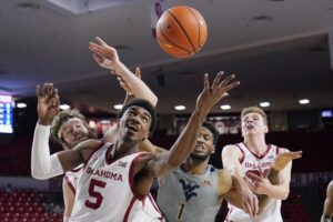 NOTEBOOK: Pauly Paulicap plays solid minutes in loss to Oklahoma